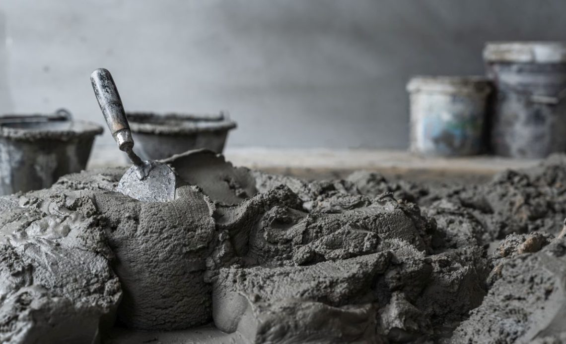 Jak prawidłowo zagęścić suchy beton